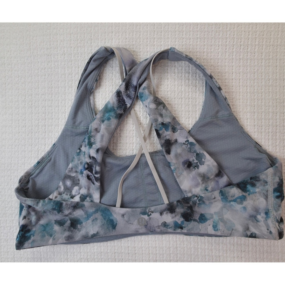 Lululemon Free To Be Wild Bra Womens Blue Floral Strappy Back Yoga No tag - Picture 2 of 7